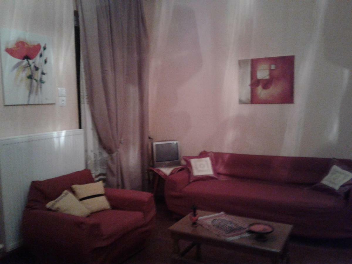 Granny'S Home กาลัมปากา ภายนอก รูปภาพ